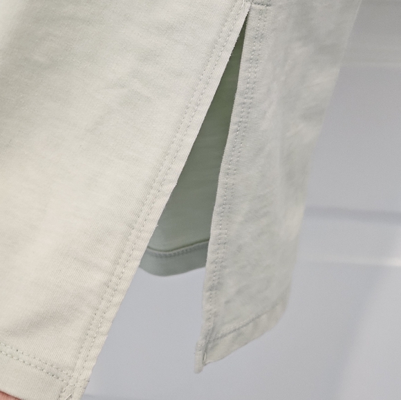 AnyBody LS Open V-Neck Hooded Lounger, EUC, Size 3X - Picture 7 of 9